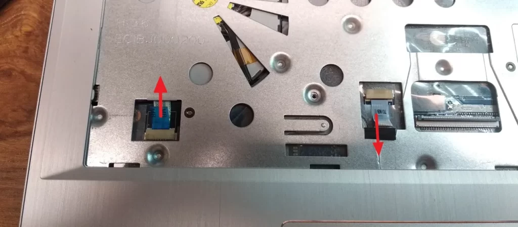 HDD vers SSD vue berceau clavier 2