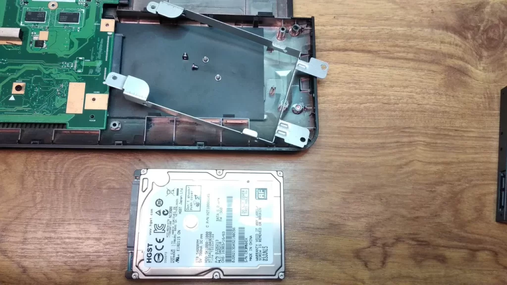 Retrait chassis HDD